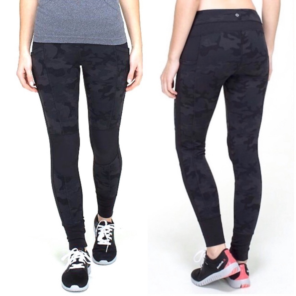 Lululemon Sun Salutation Pants Soot Black Camo Sz 4 Pockets